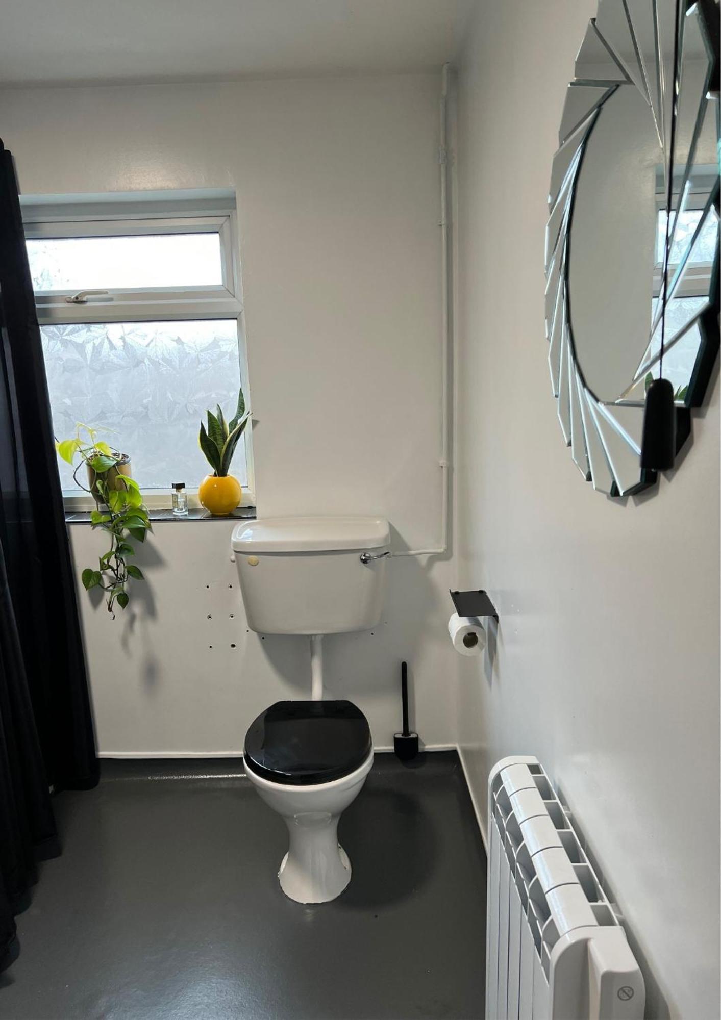 Double Room In Great Barr Near M5 - M6 - Parking - Tv Bed-Garden Birmingham Kültér fotó